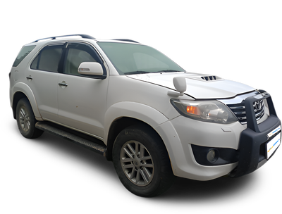 Toyota Fortuner-img